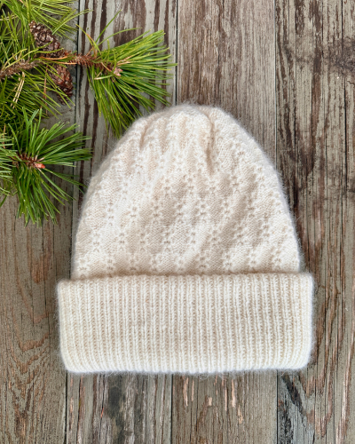 Angoora-tallevillane talvemüts